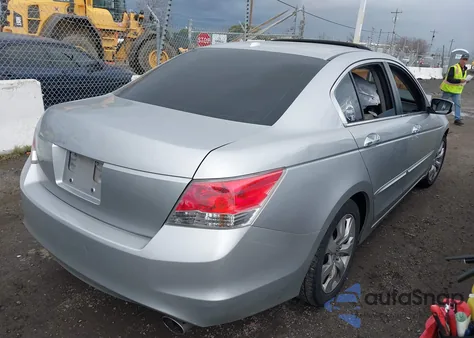 2010 Honda Accord 3.5 Ex-L z USA, uszkodzony, nr VIN 1HGCP3F85AA019390